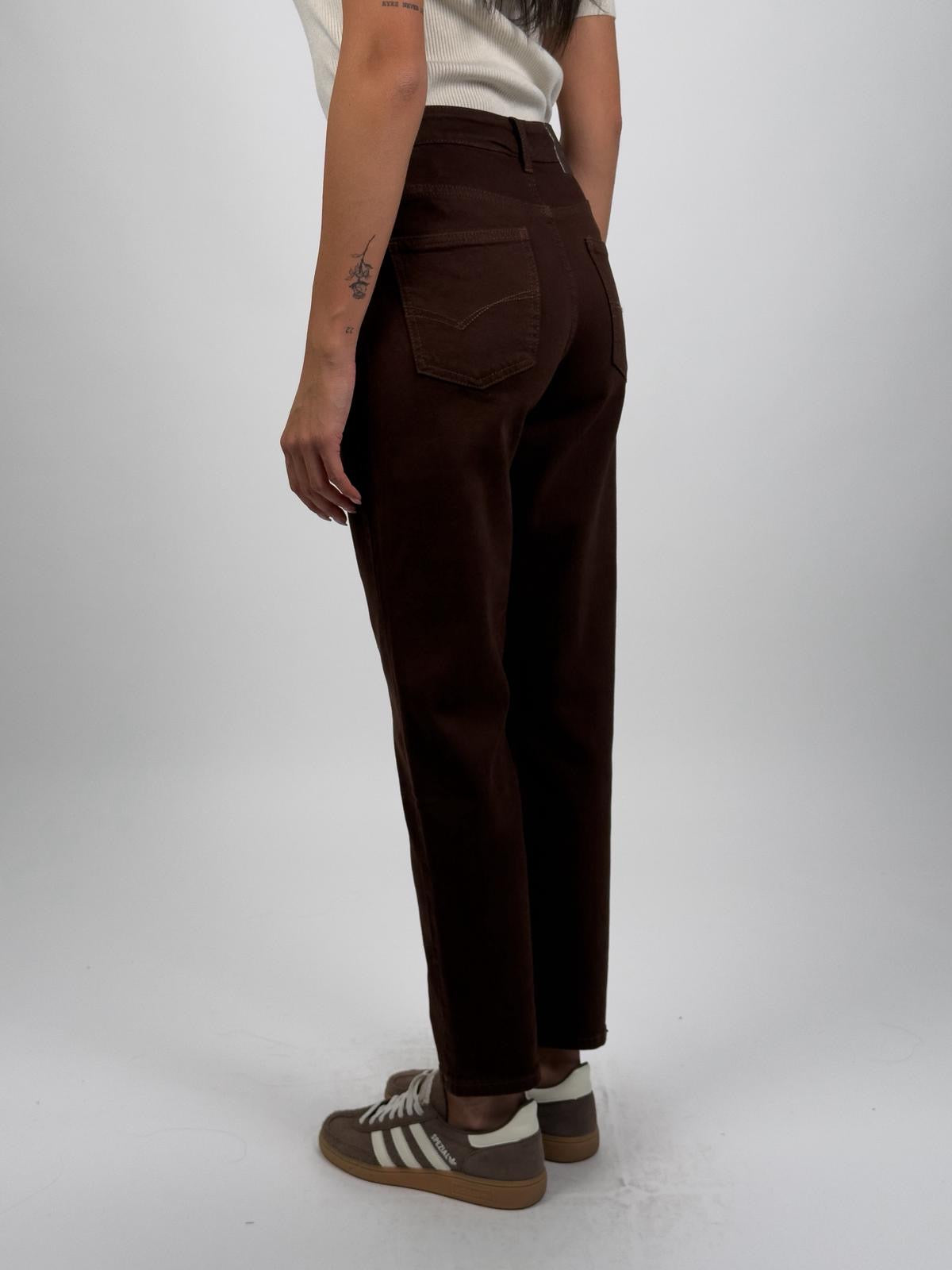 Jeans Momfit Marrone