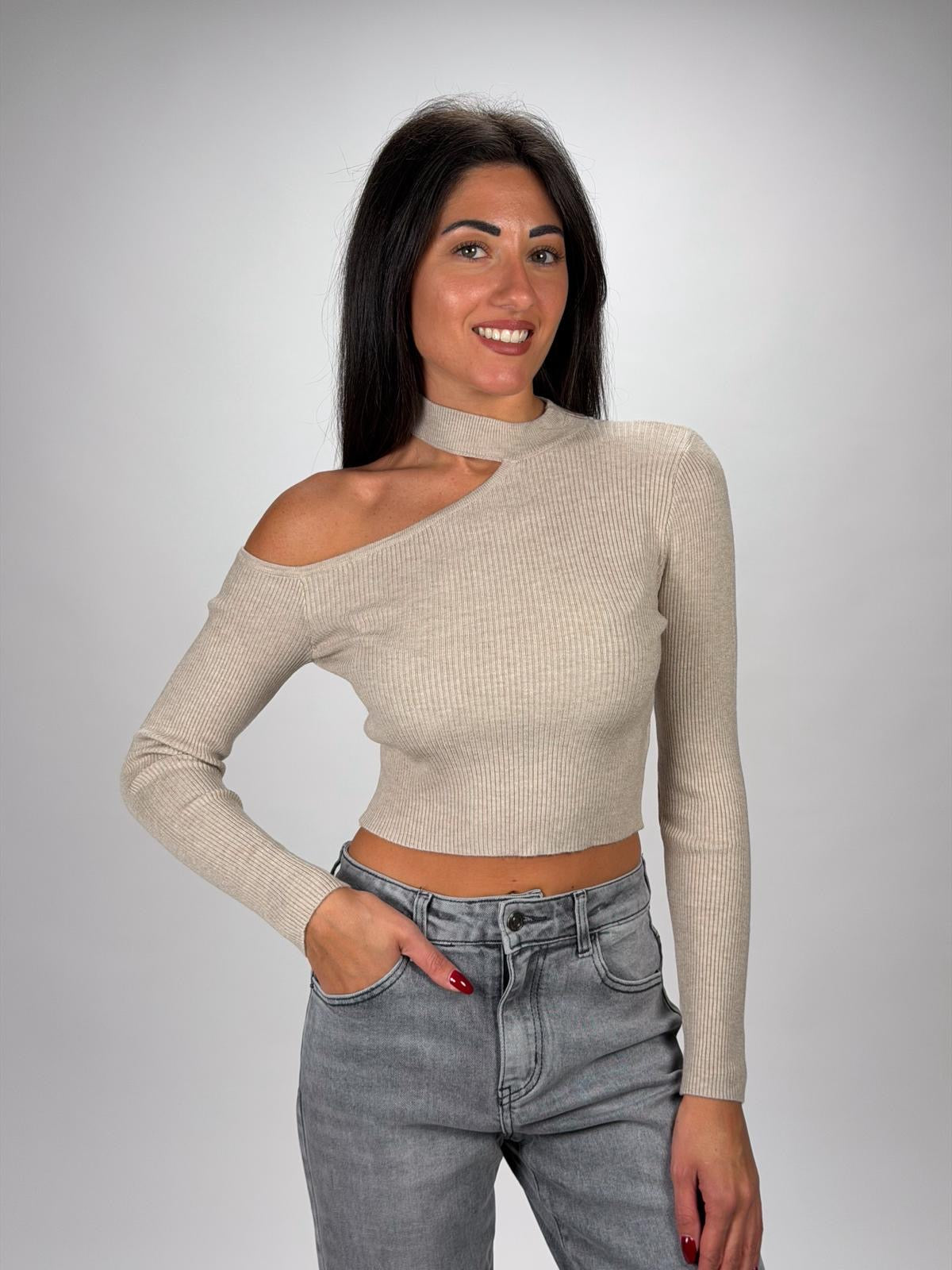 Pullover Cut Out