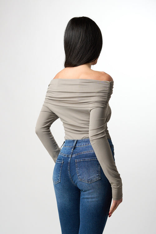 Body Offshoulder