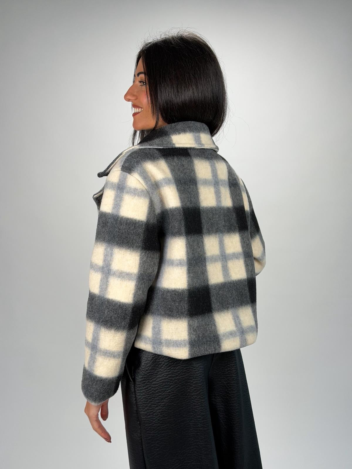 Cappotto Quadri Corto